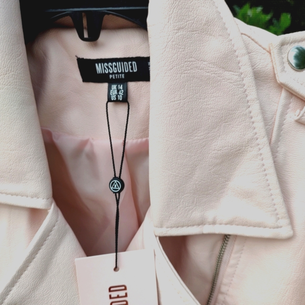 Misguided light pink faux leather moto jacket - Picture 10 of 12